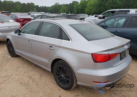 2015 Audi A3 1.8T Premium z USA, uszkodzony, nr VIN WAUCCGFF4F1129058